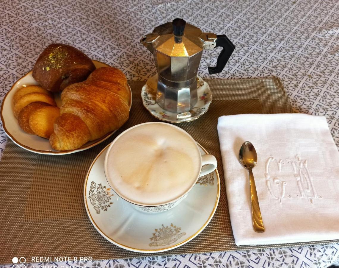 D'Or Duble' Bed And Breakfast Carignano  Zewnętrze zdjęcie